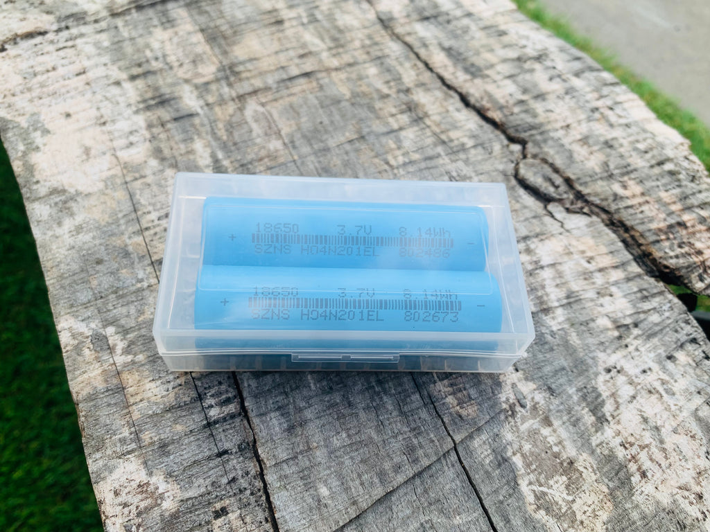 SET 2 X 🔋 18650 Batteries Li-ion SZNS 18650 2200mAh 2.2Ah Holder Case 3.7v 8.14Wh