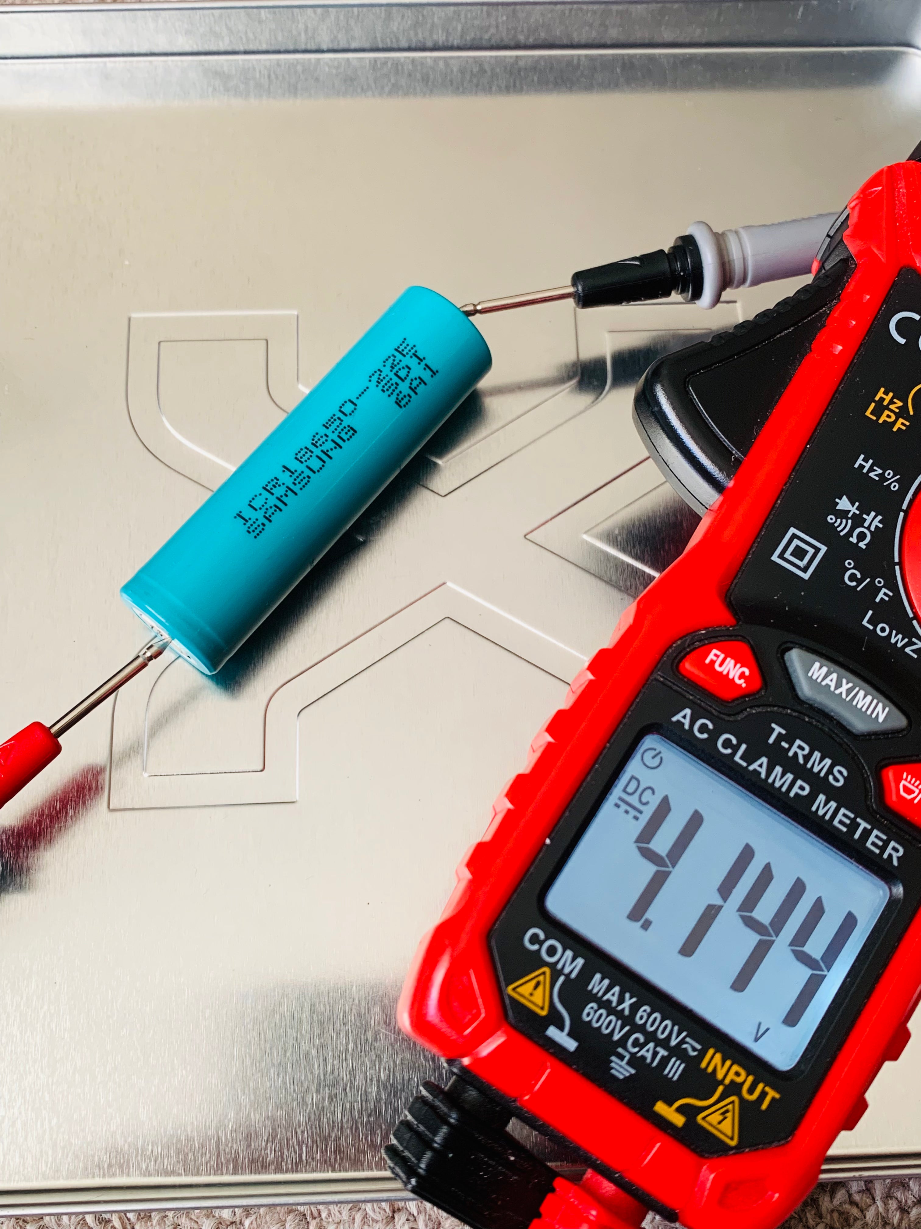 SAMSUNG ICR 18650-22 Li-ion Rechargeable Batteries 🔋2200mAh 3.6 18 X 650