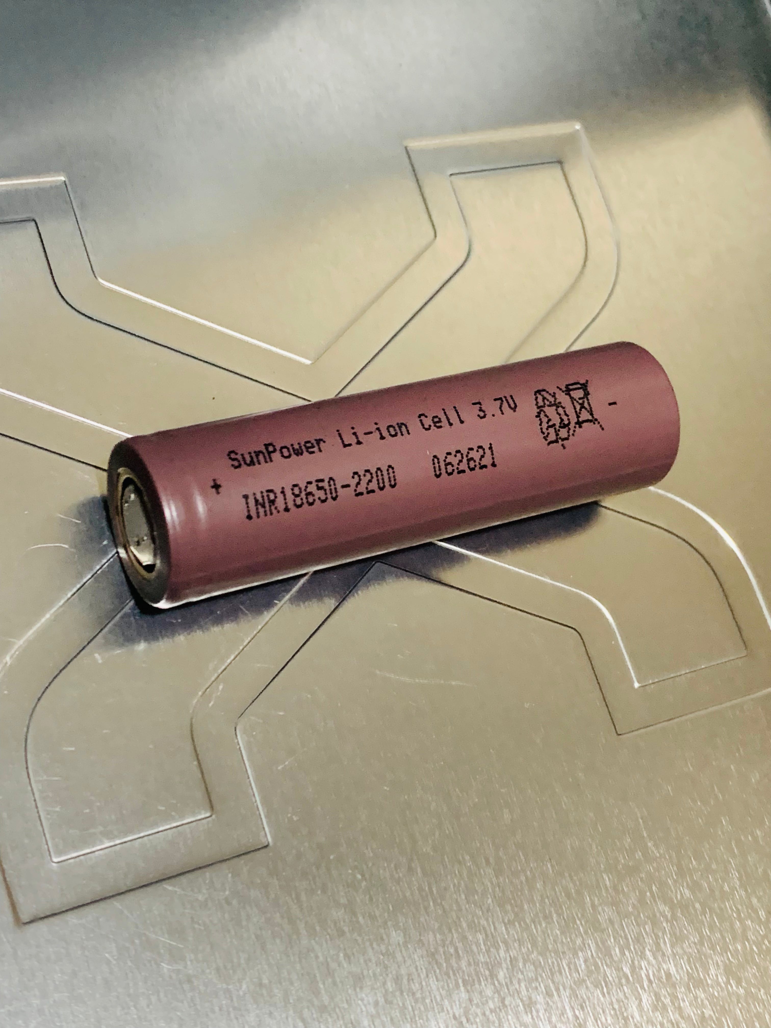 Battery INR 18650 Li-ion Rechargeable Batteries 🔋 2200mAh 3.7v 18 X 650 2.2 Ah